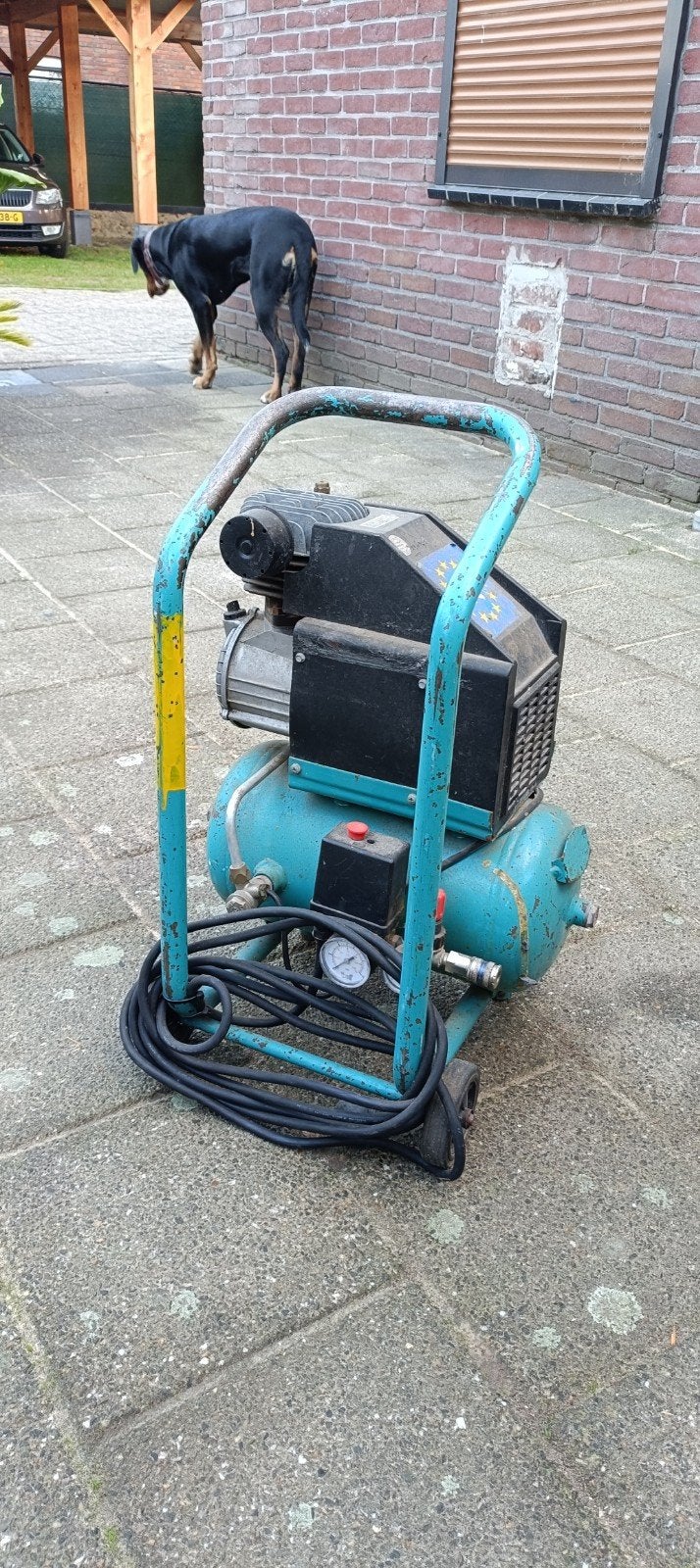 Mobiele compressor - Power Blast Mecha, Ophalen, Gebruikt, 6 tot 10 bar, Minder dan 200 liter/min