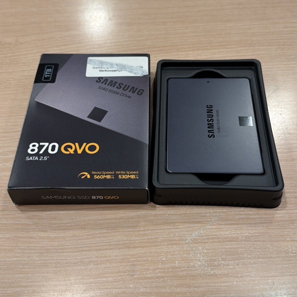 Samsung 870 QVO SSD 1Tb als nieuw in doos, Samsung, Zo goed als nieuw, Support@Samsung.com, 129, Samsung-ro, Yeongtong-gu
Suwon-si, Gyeonggi-do 16677
South Korea