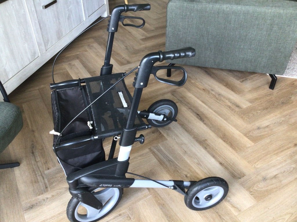 Gebruikte rollator, Ophalen, Lichtgewicht, Gebruikt