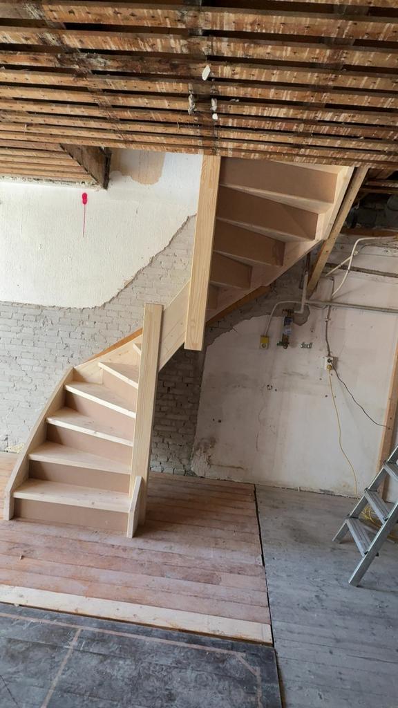 Goedkope Vurenhouten trappen met snelle levering!!!!!, Ophalen, Zo goed als nieuw, 2 tot 4 meter