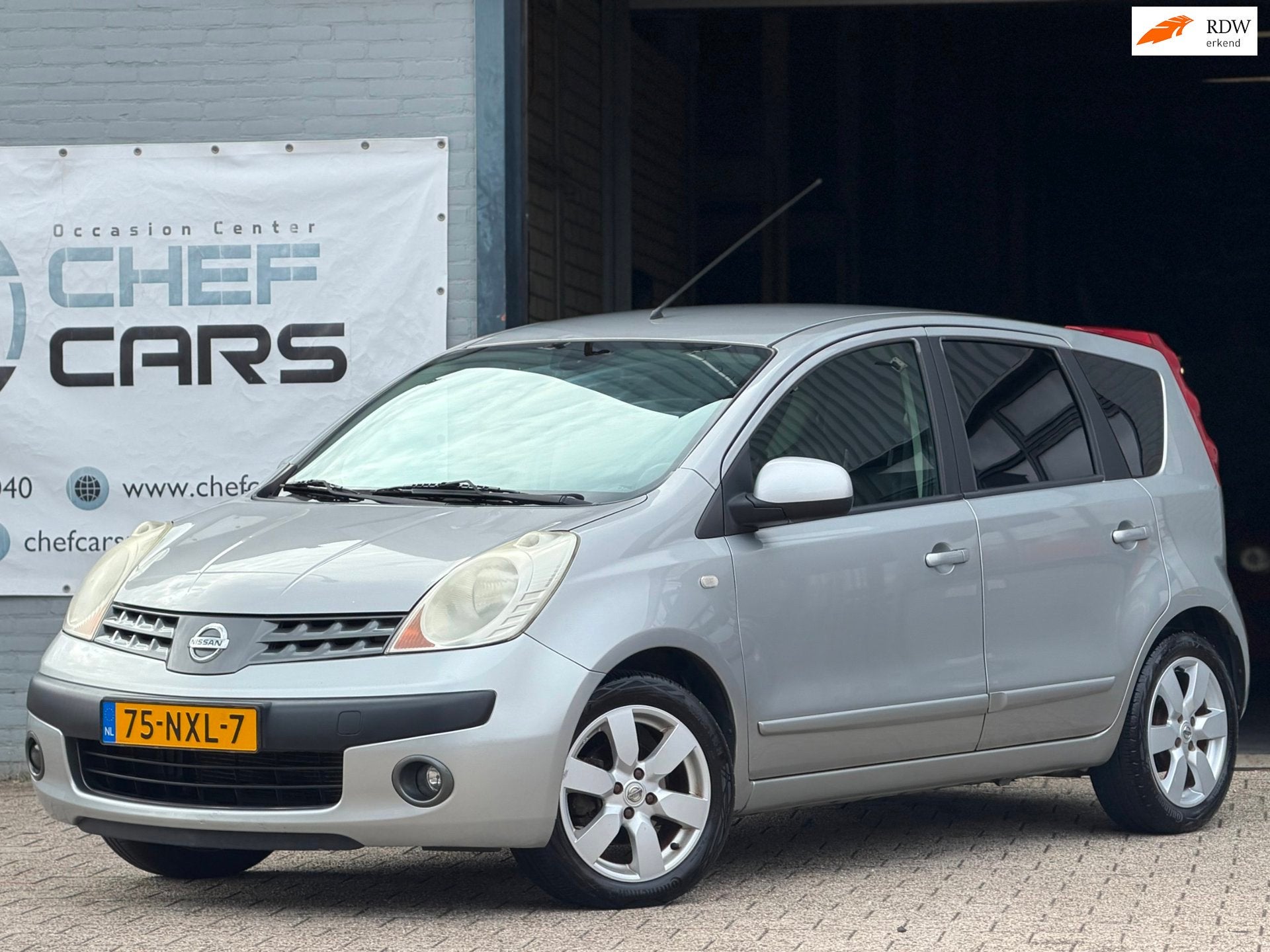 Nissan Note 1.6|AUTOMAAT|AIRCO|ORG LAGE KM|BOEKJES|1EIGENAAR, Auto's, Gebruikt, 750 kg, 4 cilinders, Leder en Stof
