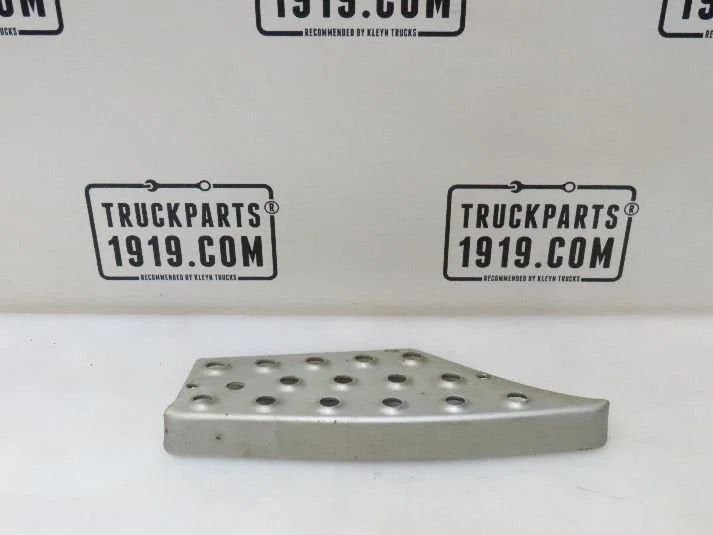 Scania 1794306 |  Opstapplaat side skirt, Auto-onderdelen, Ophalen, Gebruikt, Scania, Carrosserie en Plaatwerk