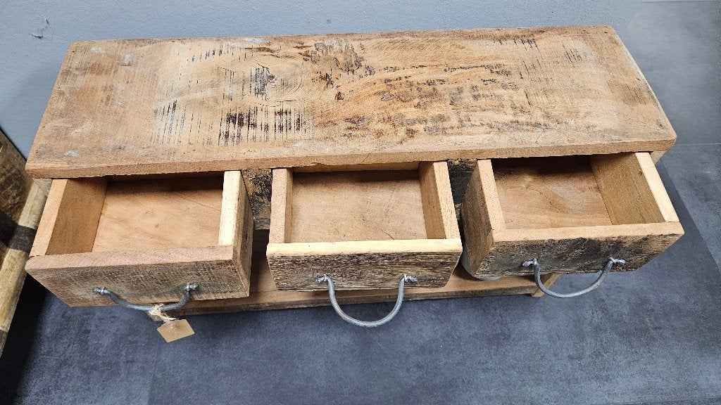 Karaktervol houten wandkastje, Huis en Inrichting, Ophalen, Nieuw