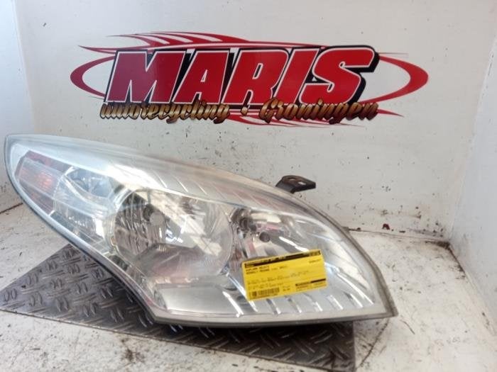 Koplamp rechts van een Renault Megane, Auto-onderdelen, Verlichting, Gebruikt, -, Renault, -