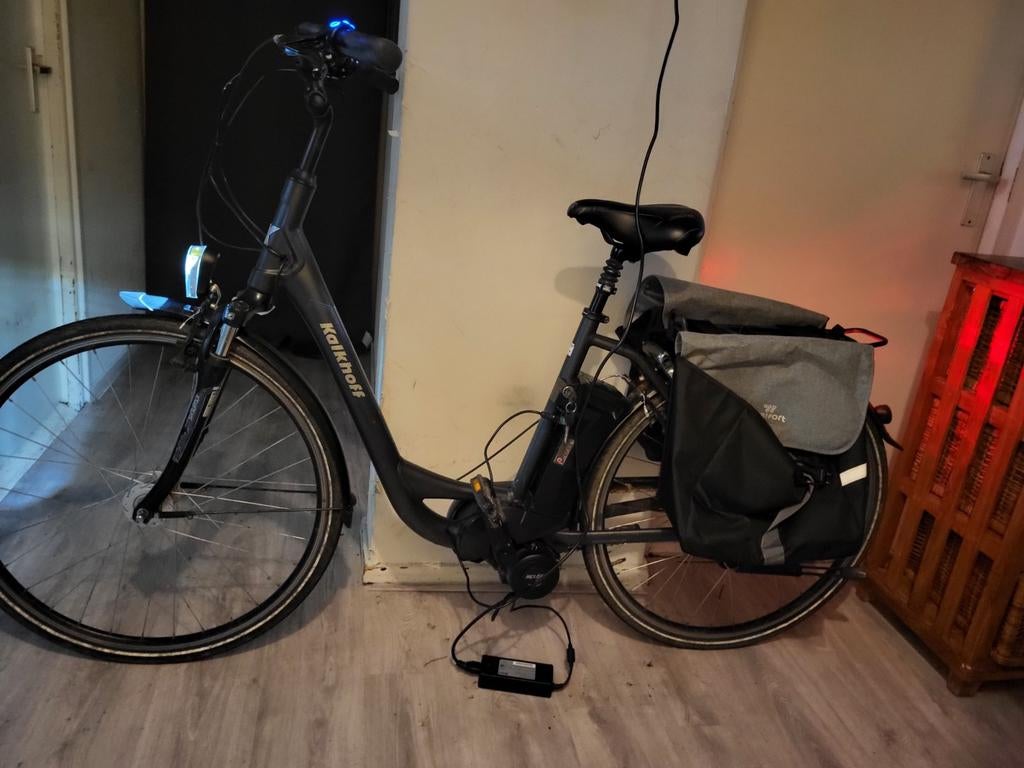 Mooie Kalkhoff e-bike met fietstassen, lader en extra accu, Ophalen of Verzenden, Gebruikt, 50 km per accu of meer, Overige merken