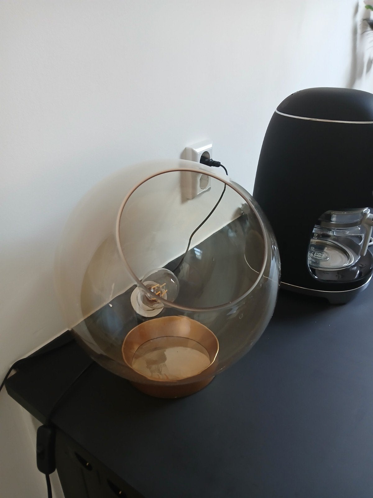Moderne glazen tafellamp met zichtbare gloeilampen, Huis en Inrichting, Overige merken, Meerkleurig, Glas, Met stekker