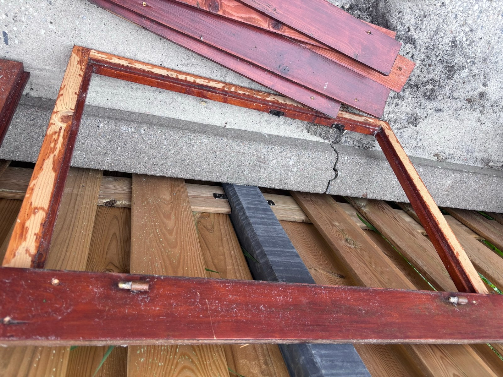Houten kozijn met glas voor blokhut of tuinhuis, Gebruikt, Raamkozijn, Minder dan 75 cm, Inclusief glas