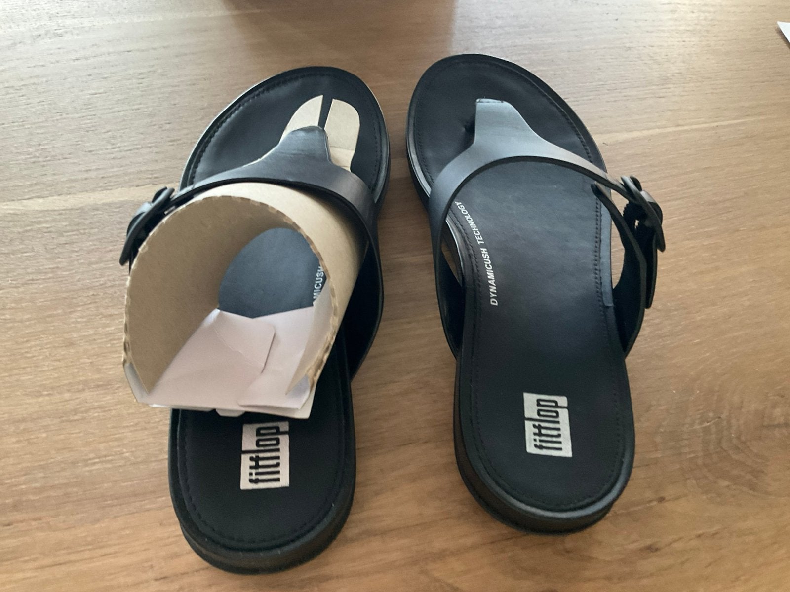 Fit flop teensandalen, slippers, zwart, maat 37, nieuw., Ophalen of Verzenden, Zo goed als nieuw, Zwart