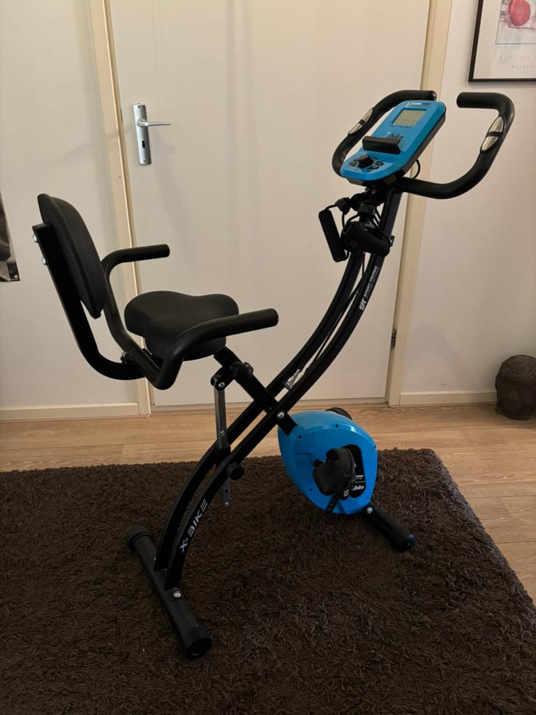 Bkauwe Home trainer. X- bike. ST-X6, Sport en Fitness, Ophalen, Zo goed als nieuw, Hometrainer