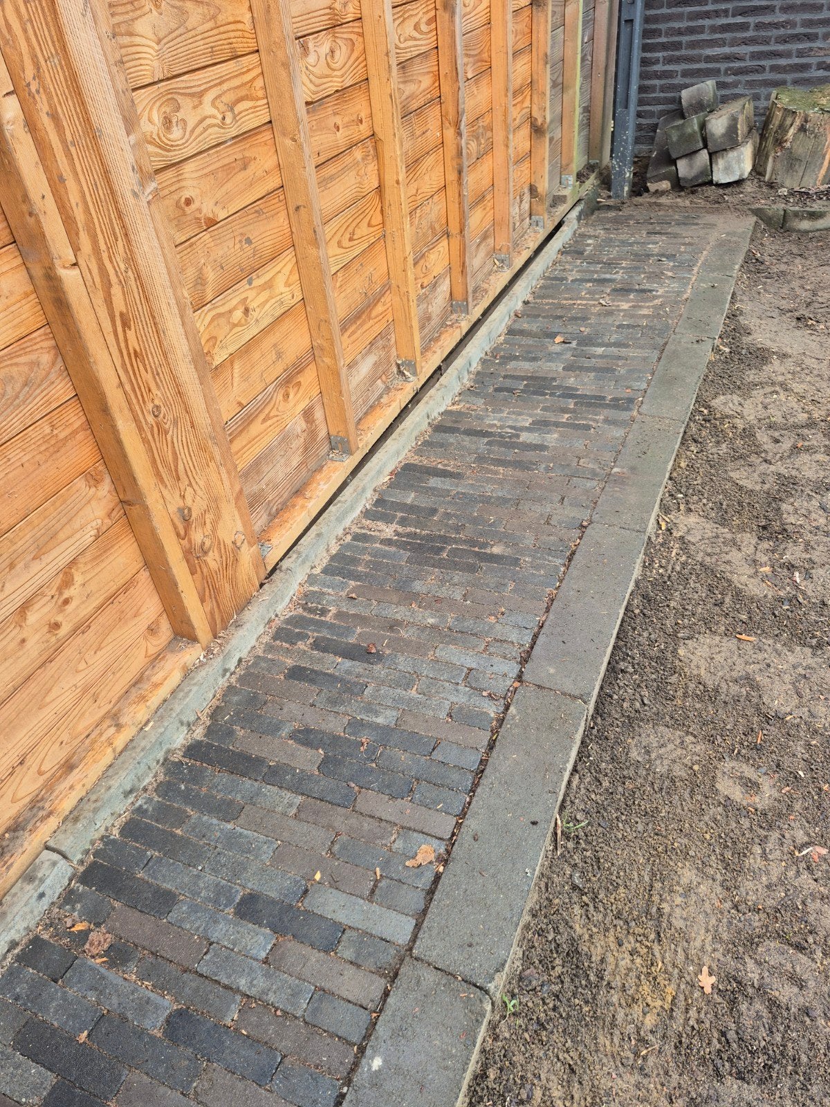 stoepbandjes links op de foto gratis, Tuin en Terras, Tegels en Klinkers, Gebruikt, Overige typen, Ophalen of Verzenden, Minder dan 5 m²