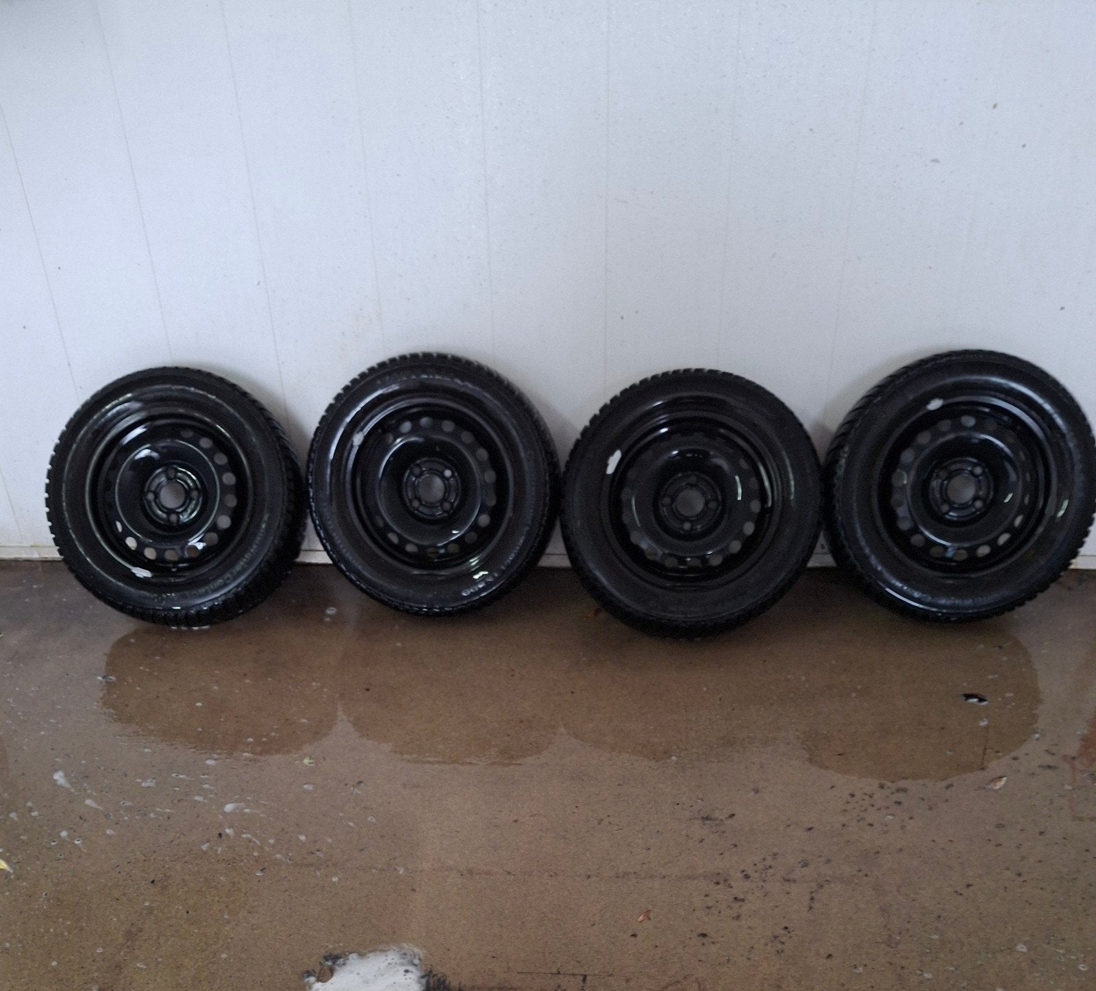 Winterbanden met stalen velgen 175/65 R14, Auto-onderdelen, Banden en Velgen, 14 inch, Gebruikt, 175 mm, Banden en Velgen