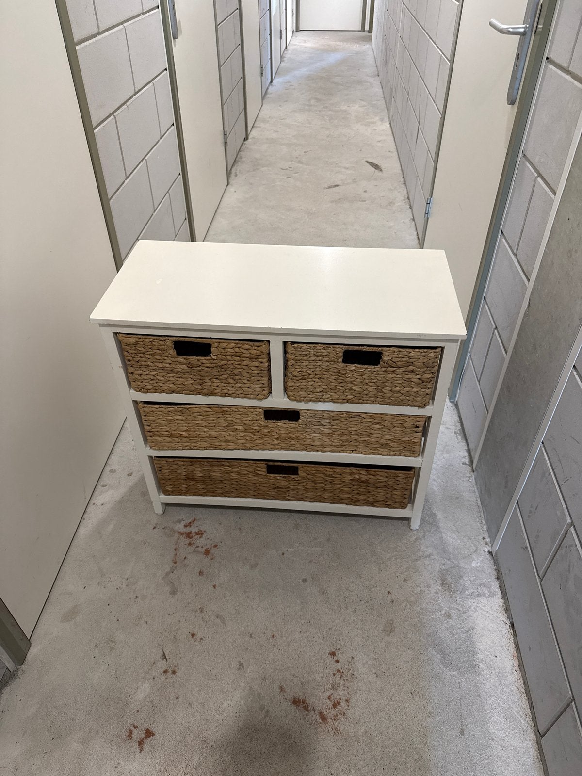 Witte ladekast met rieten manden, Ophalen, Gebruikt, 50 tot 100 cm, 3 of 4 laden
