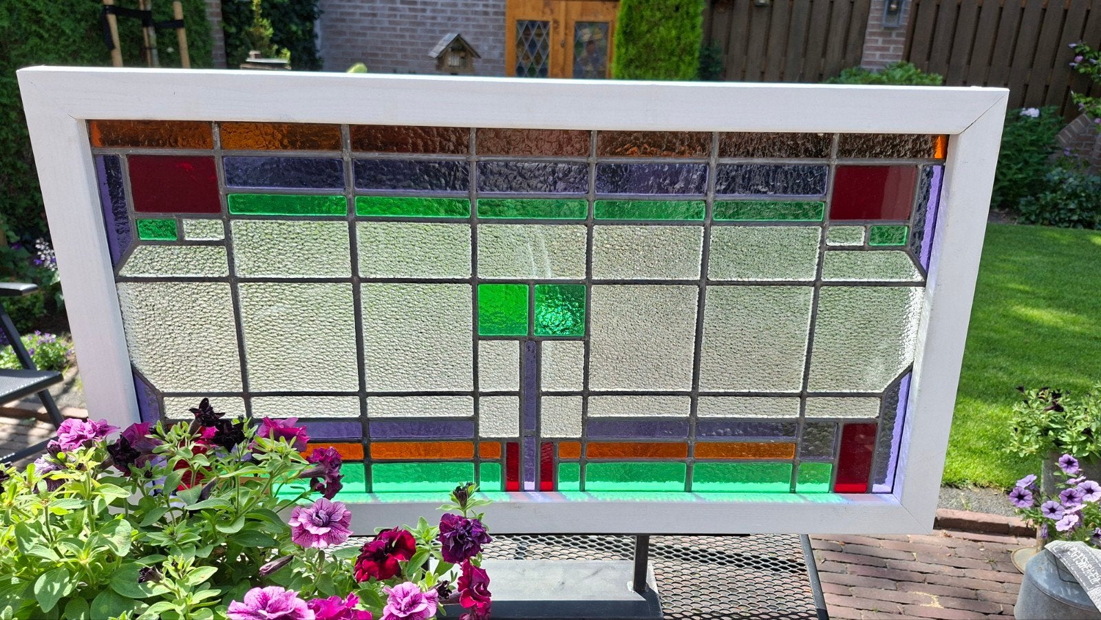 Glas in lood raam op standaard., Ophalen