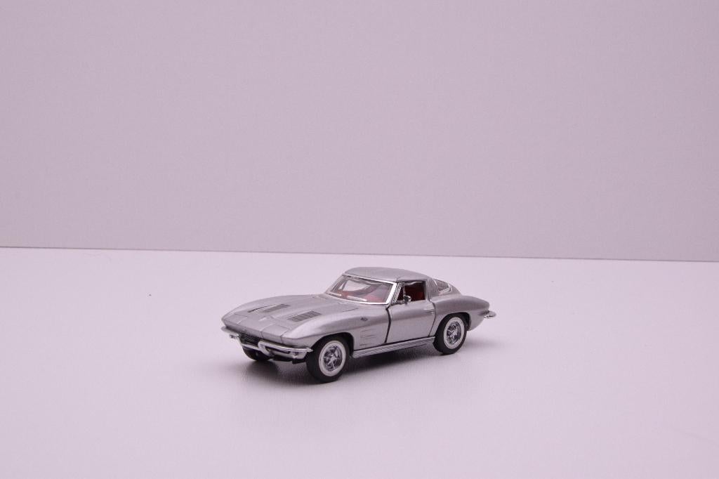 Corvette Stingray  '' Franklin Mint '', Hobby en Vrije tijd, Modelauto's | 1:43, Ophalen of Verzenden, Zo goed als nieuw, Auto