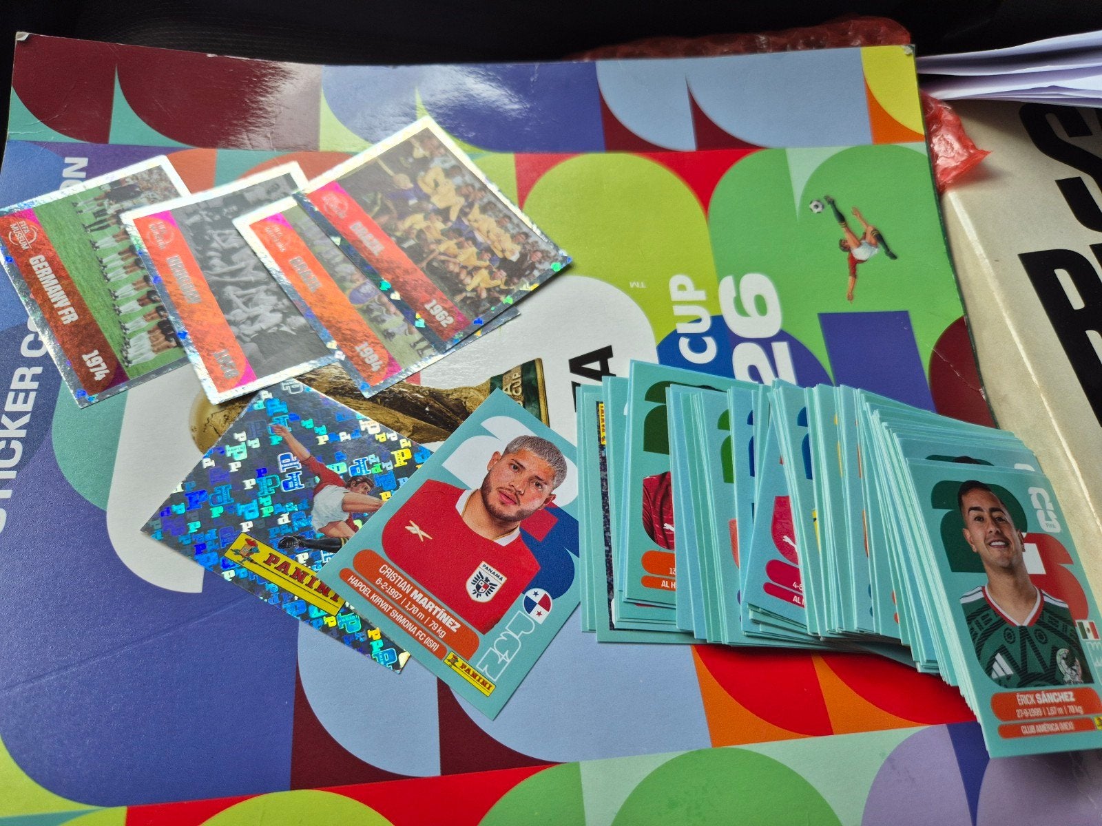 Panini World Cup 2026 stickers ruilen, Ophalen of Verzenden, Zo goed als nieuw