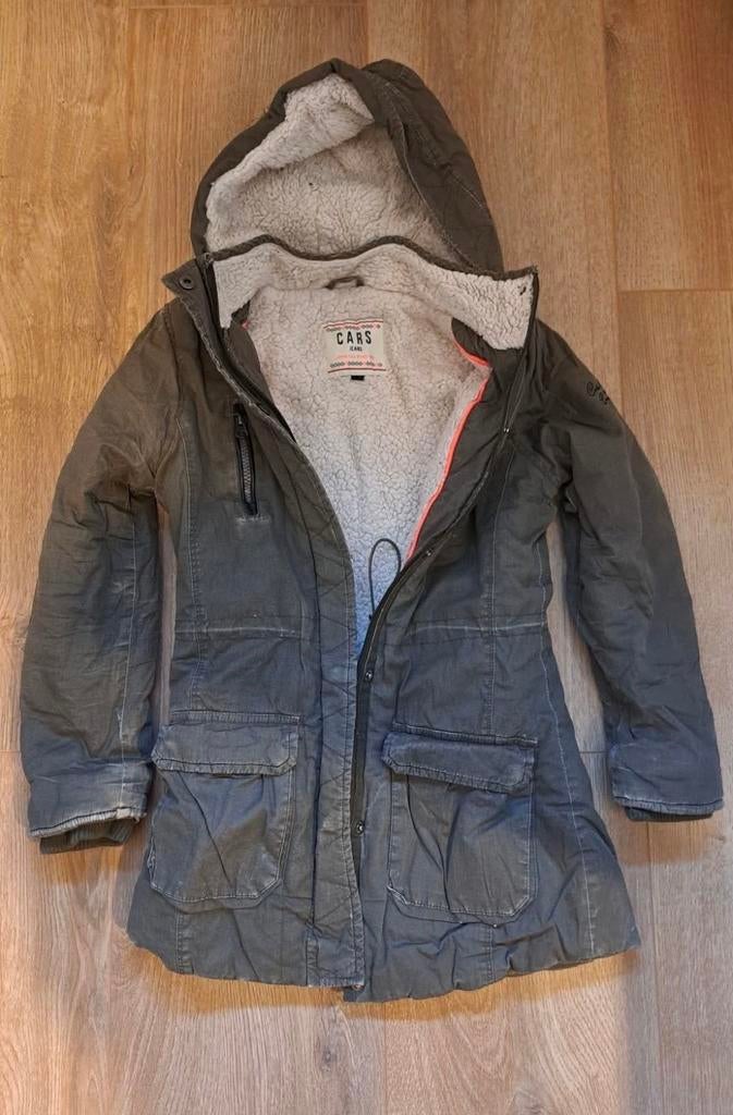 Gratis meisjes cars jas maat 10, Kleding | Dames, Jassen | Winter, Ophalen of Verzenden, Zo goed als nieuw, Maat 34 (XS) of kleiner