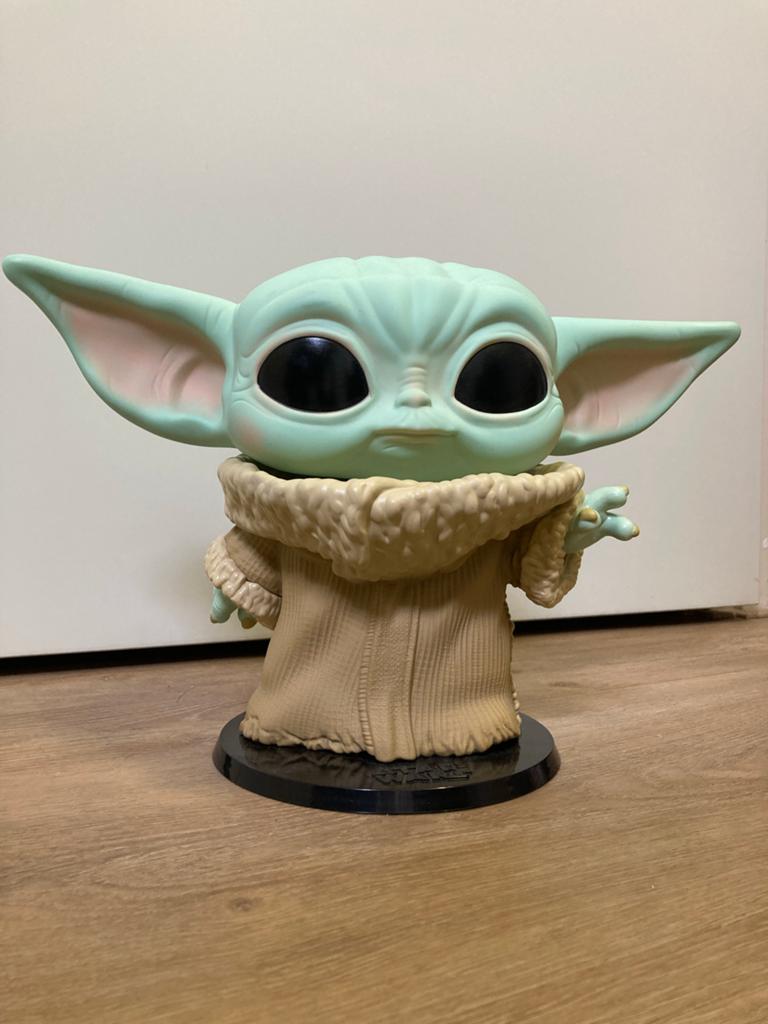 Star Wars The Mandalorian Grogu (Baby Yoda) pop beeldje, Ophalen of Verzenden, Zo goed als nieuw, Beeldje of Buste