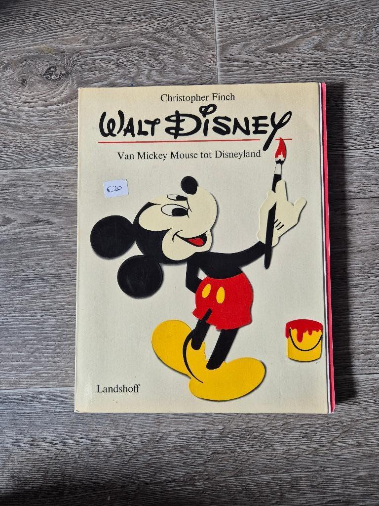 Walt Disney Van Mickey Mouse tot Disneyland 1975, Ophalen of Verzenden, Mickey Mouse, Zo goed als nieuw, Overige typen