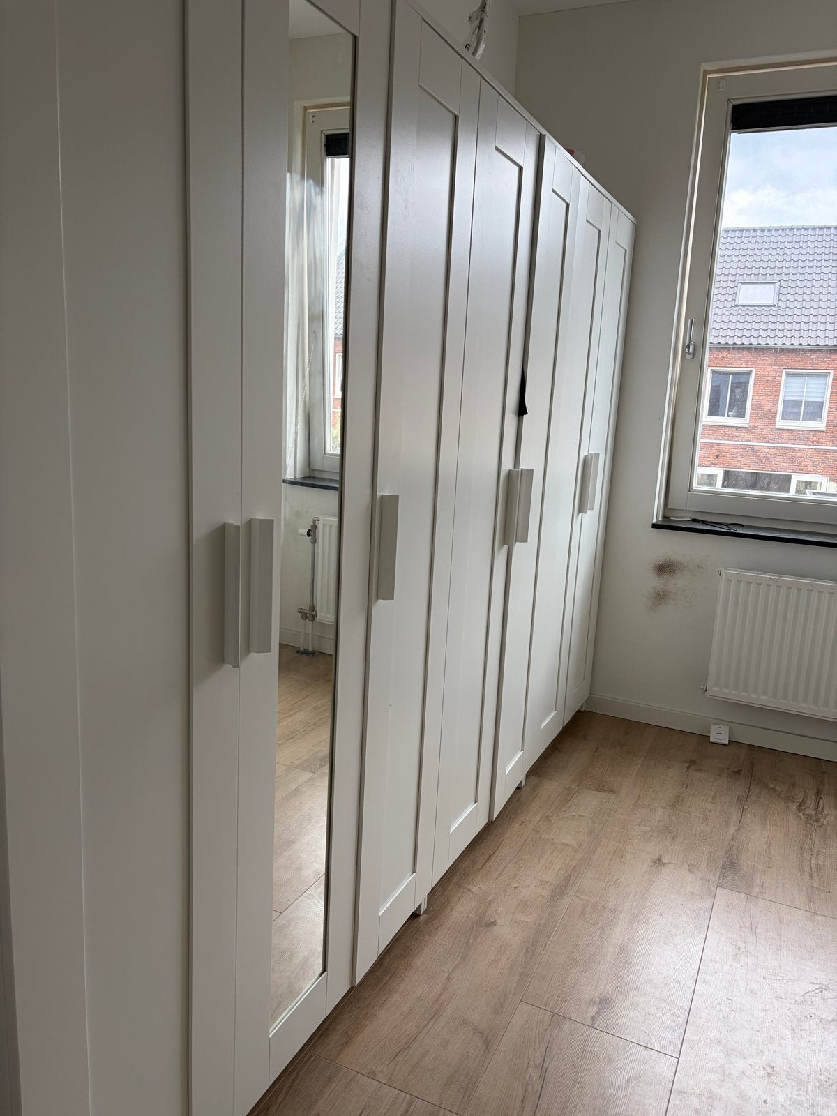 IKEA Pax Kledingkast Wit met Spiegeldeur (2.7m breed), Gebruikt, Ophalen of Verzenden, 200 cm of meer, 150 tot 200 cm