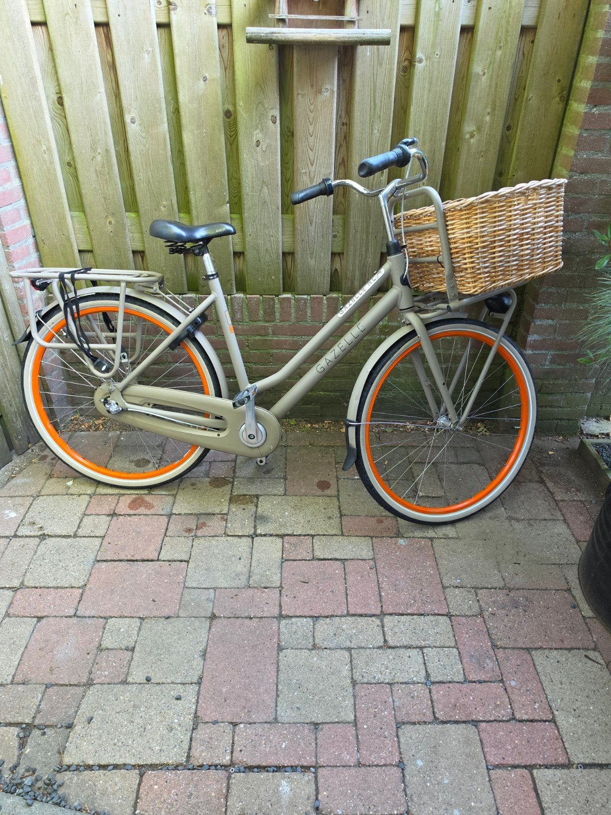 Gazelle damesfiets transportfiets 28 inch 3v, Fietsen en Brommers, Fietsen | Dames | Damesfietsen, Ophalen, 53 tot 56 cm, Versnellingen