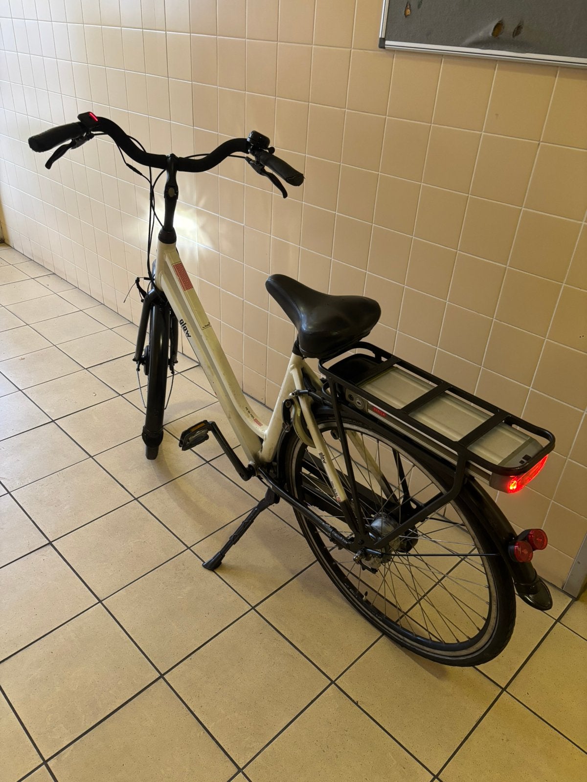 Stella glow elektrisch fiets kompleet, 50 tot 53 cm, Ophalen, Zo goed als nieuw