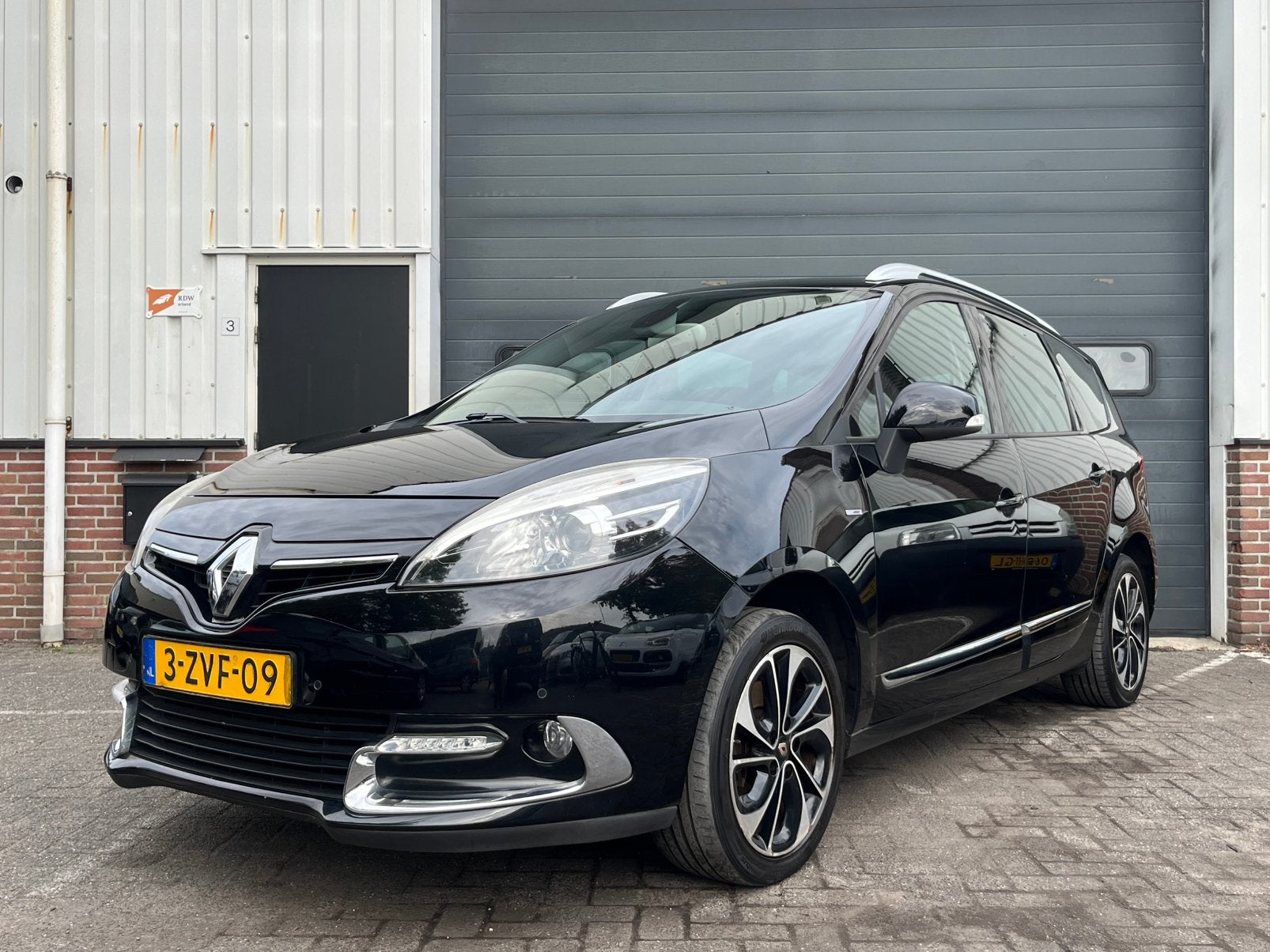 Renault Grand Scenic. 7persoons, 2e eigenaar, apk 08-05-27,, Voorwielaandrijving, 4 cilinders, 7 stoelen, Origineel Nederlands