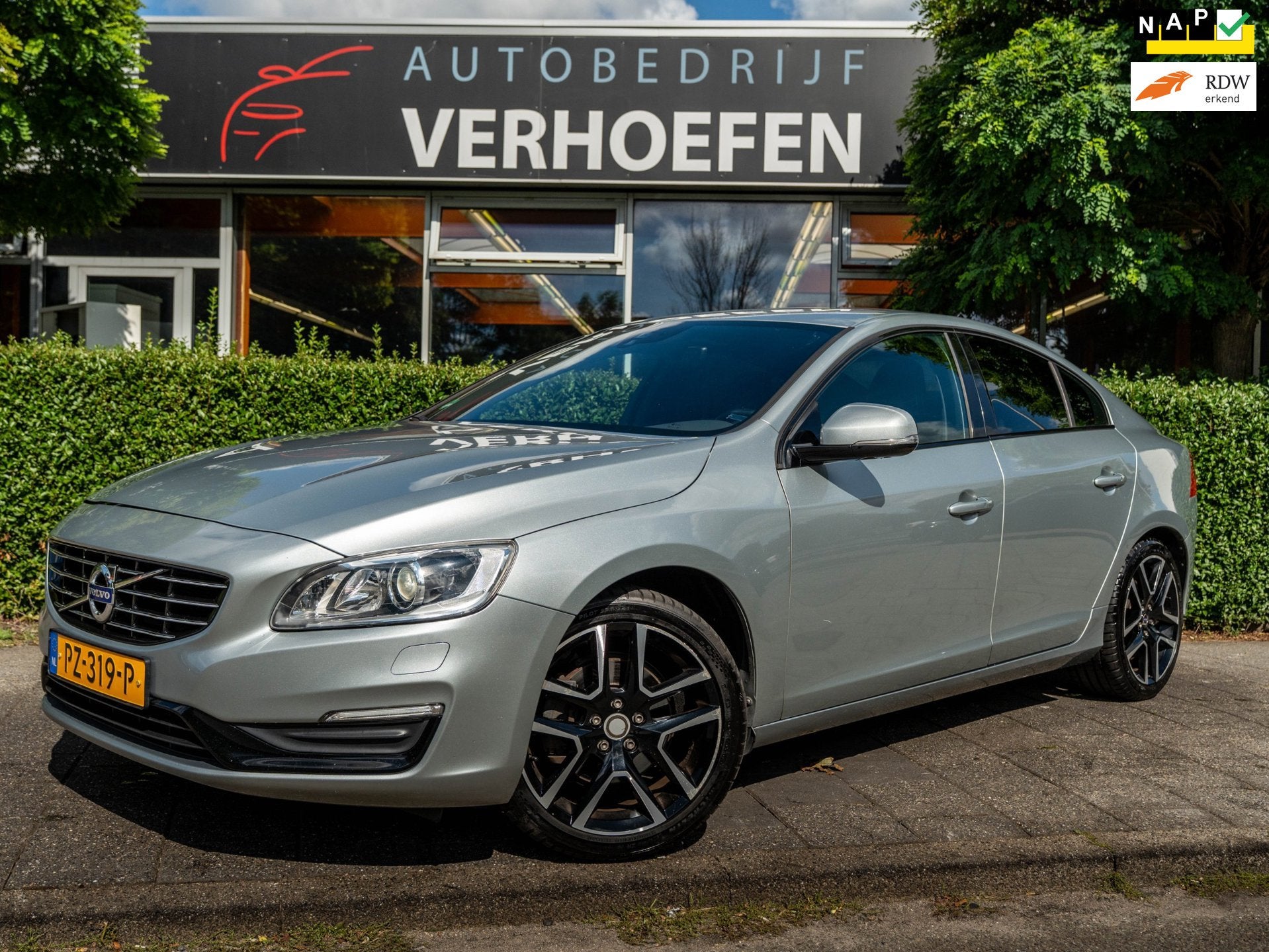 Volvo S60 2.0 D4 Polar+ Dynamic - STUUR / STOEL VERWARMING -, Dealer onderhouden, 1969 cc, S60, 23 km/l