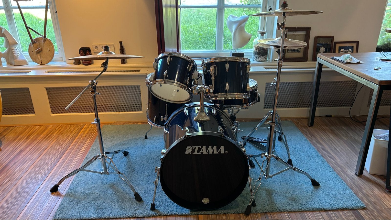 Tama Imperialstar drumstel, Meinl bekkens en Iron Cobra bp