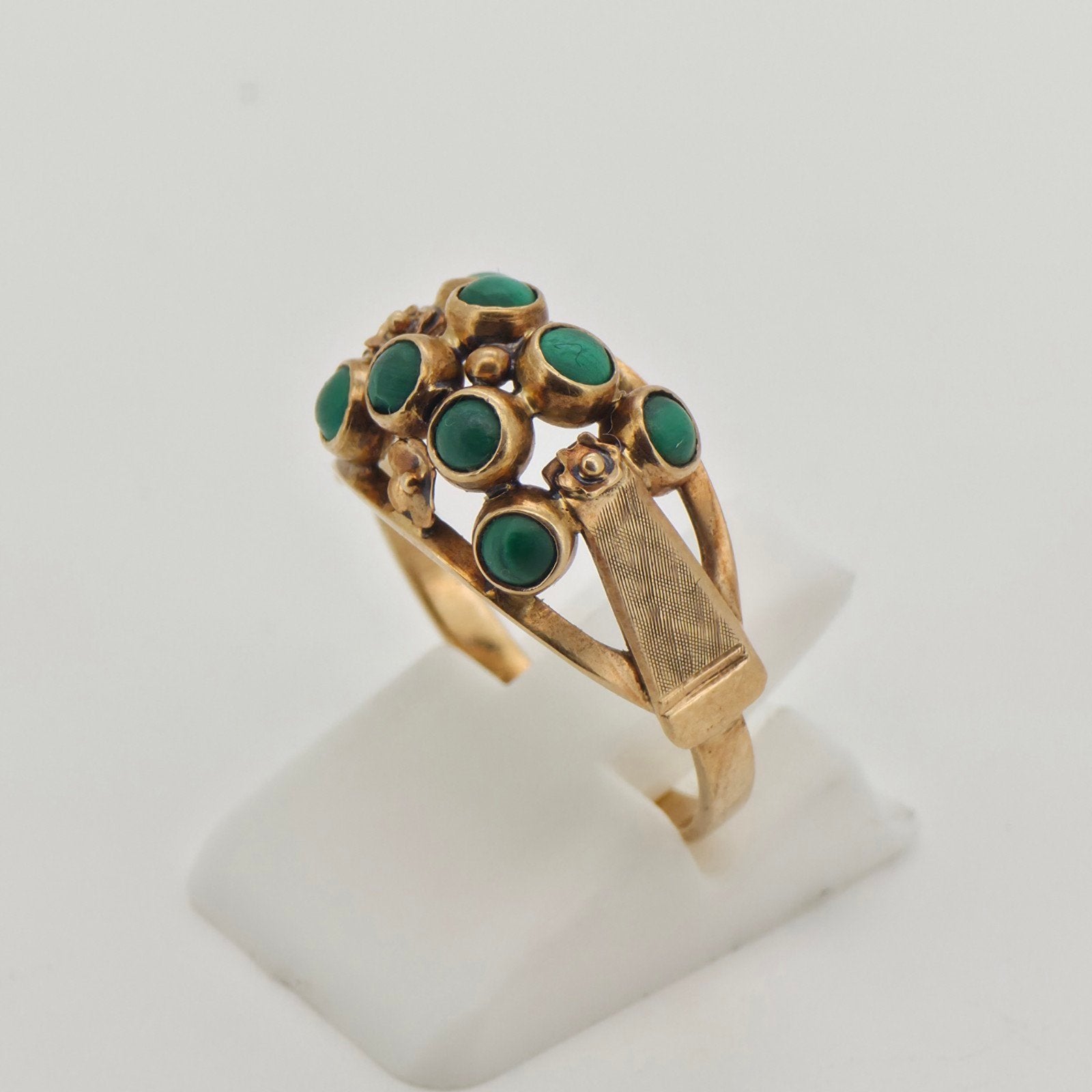 Gouden ring 14k (585) met malachiet steentjes - Maat 19,5, Gebruikt, 19 tot 20, Ophalen of Verzenden, Met edelsteen