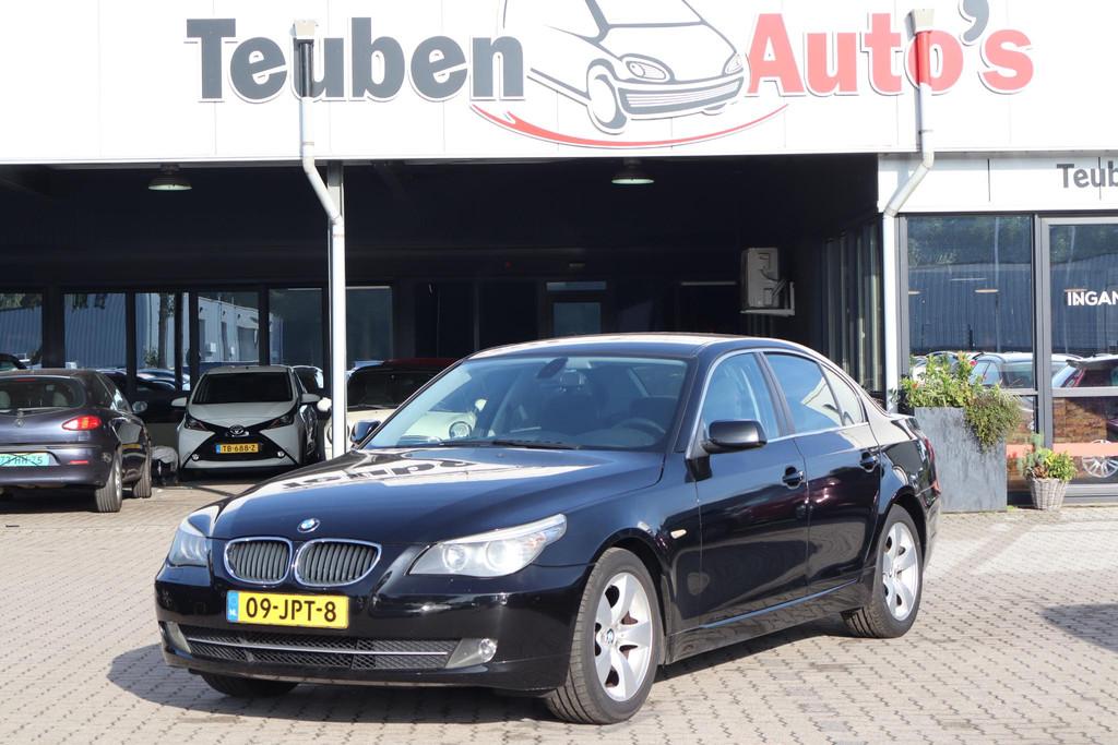 BMW 5-serie 520i Corporate Lease Business Line Apple Carplay, Zwart, 4 cilinders, 1435 kg, Origineel Nederlands