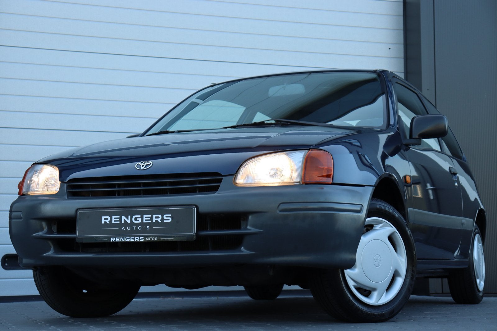 Toyota Starlet 1.3 16V | 129.000km | Topstaat | Nieuwe APK, Voorwielaandrijving, Stof, Metallic lak, 4 cilinders