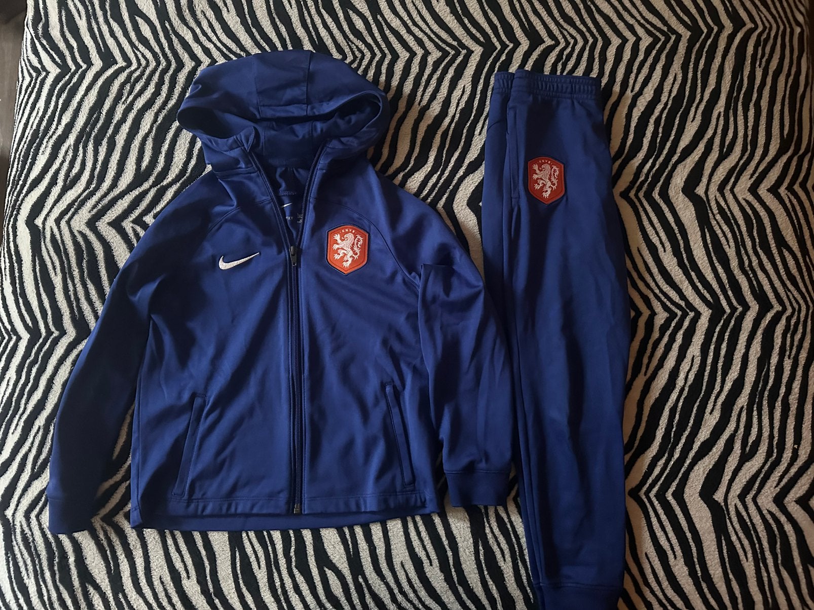 Nike trainingspak KNVB maat 116-122, Ophalen, Zo goed als nieuw