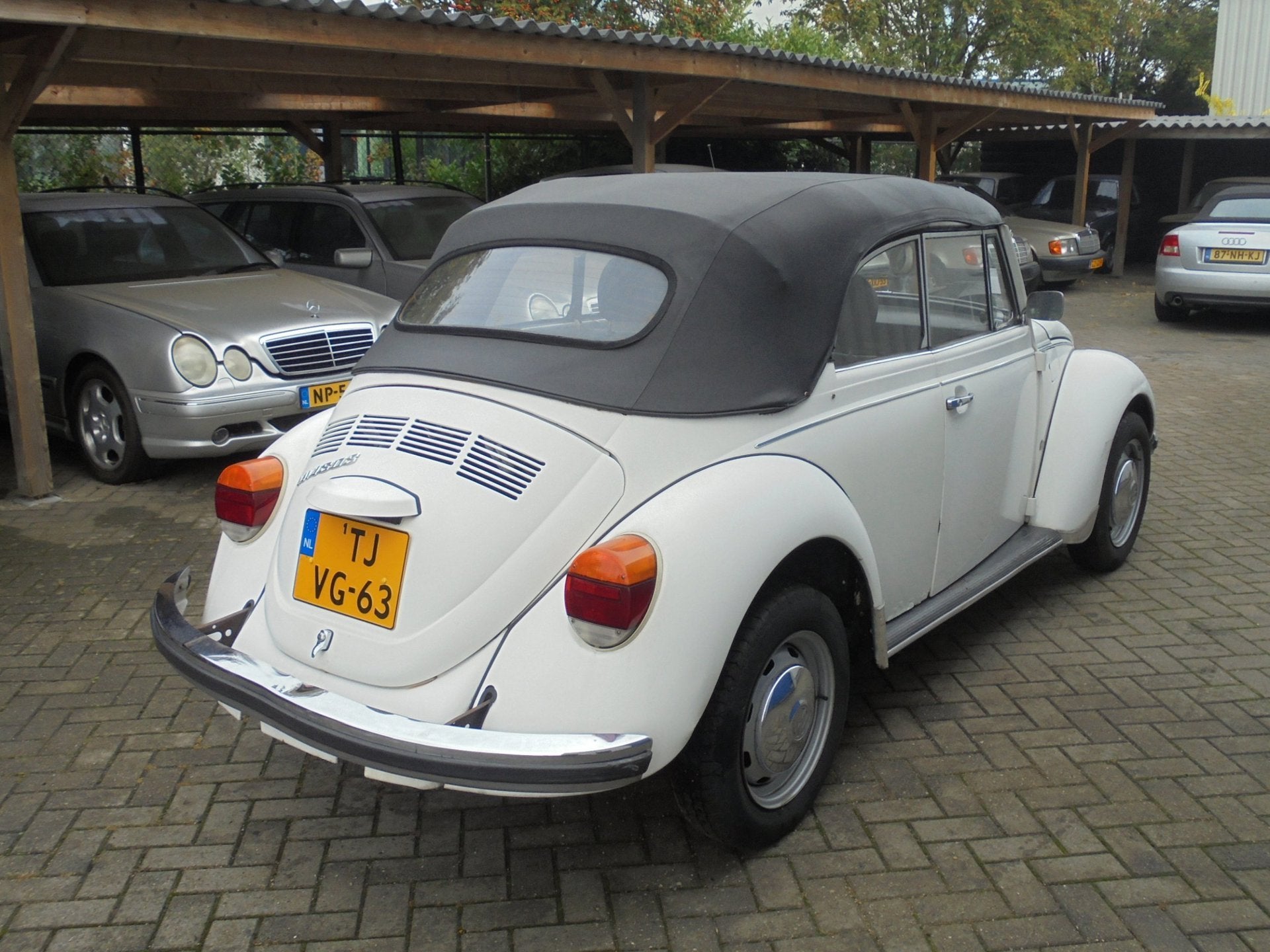 Volkswagen Kever Cabriolet 1303 LS Karmann Laswerk, foto 4