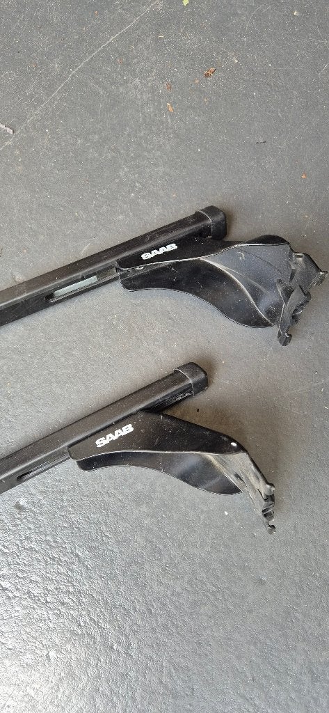 SAAB dakdragers 2 stuks, model 9-3 vanaf bouwjaar 2007, Auto diversen, Dakdragers, Ophalen, Zo goed als nieuw