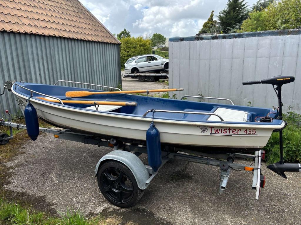 Leuke Twister 435 boot met Minn Kota electromotor en trailer, Gebruikt, Niet ingevuld, Niet ingevuld, Ophalen