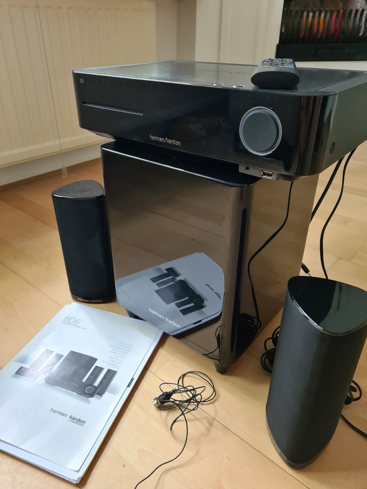 Harman Kardon BDS 335 home cinema set 2.1, Audio, Tv en Foto, Home Cinema-sets, 2.1-systeem, Blu-ray-speler, 70 watt of meer, Zo goed als nieuw