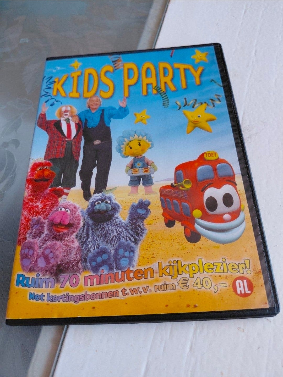 Kids Party dvd met onder andere Bassie en Adriaan., Gebruikt, Alle leeftijden, Tv-serie, Ophalen of Verzenden