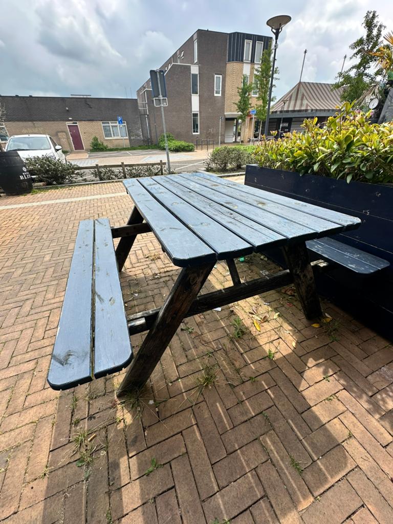 Gratis meenemen picknicktafel, Ophalen, Gebruikt, Rechthoekig, Hout