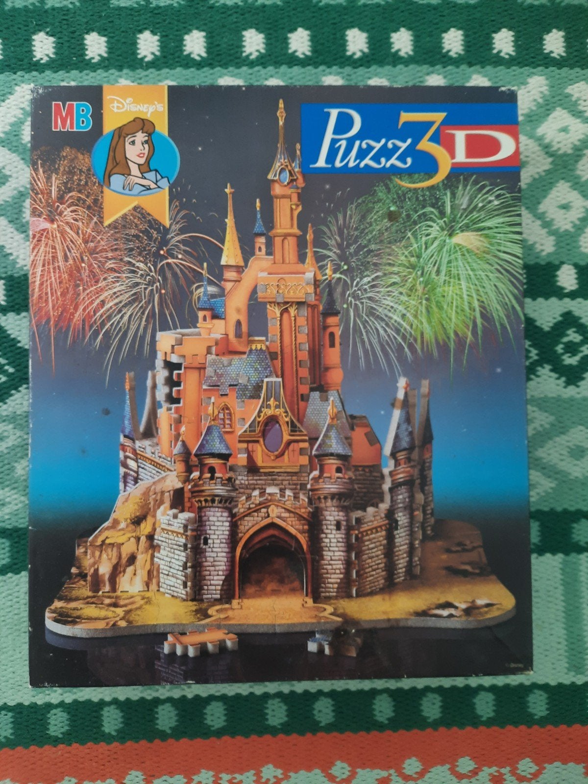 Disney's Puzz 3D Kasteel - MB, Ophalen of Verzenden, Meer dan 50 stukjes, Gebruikt, 6 jaar of ouder