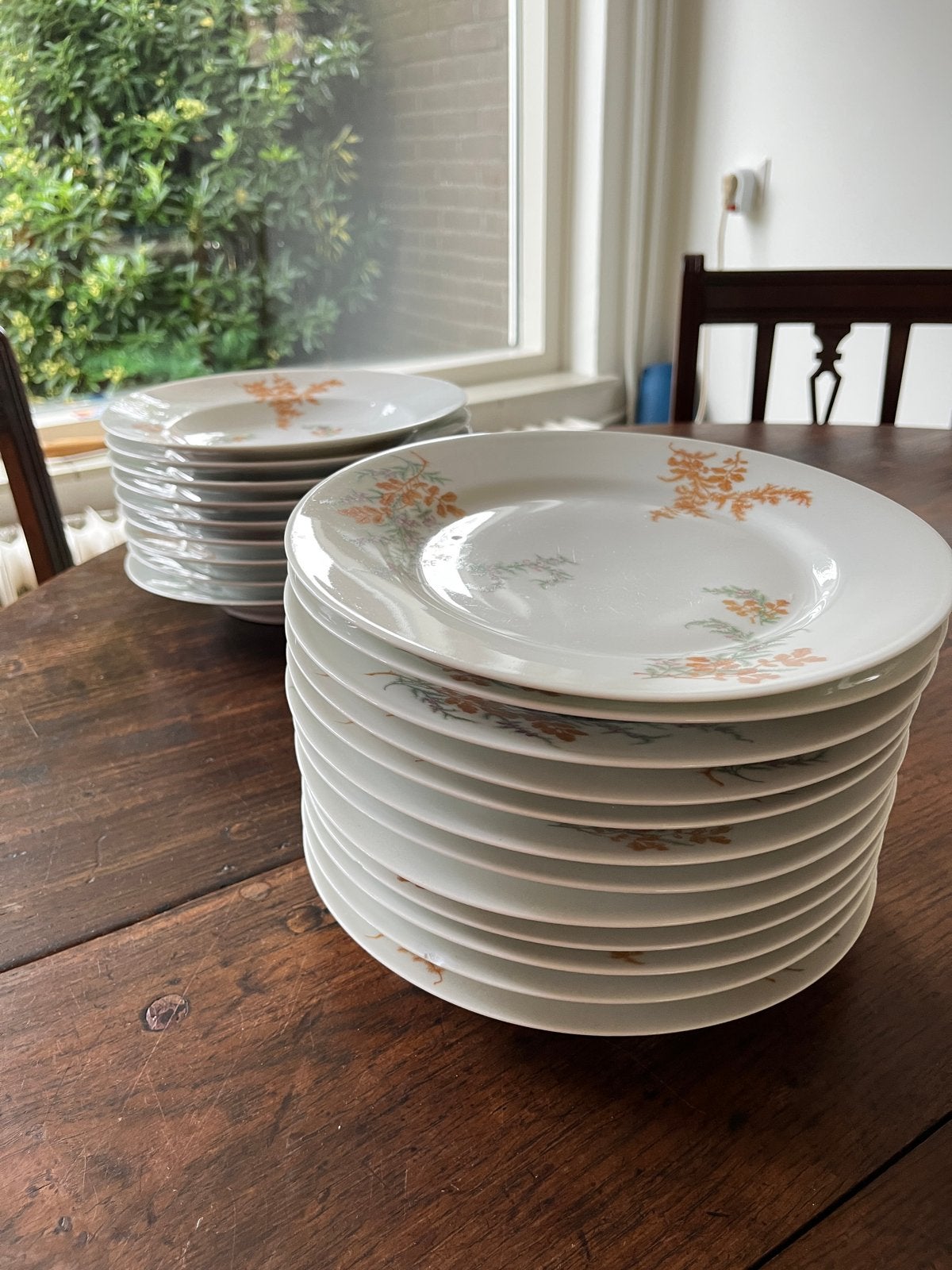 Antiek A. Hache & Cie Servies: 8 Platte & 6 Soepborden, Ophalen