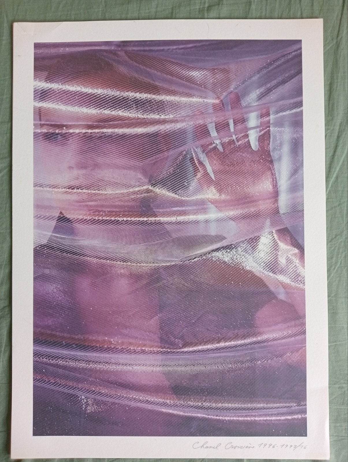 Fotolitho Guinevere van Seenus Chanel 1996 Karl Lagerfeld, Ophalen of Verzenden, 1980 tot heden, Overige onderwerpen