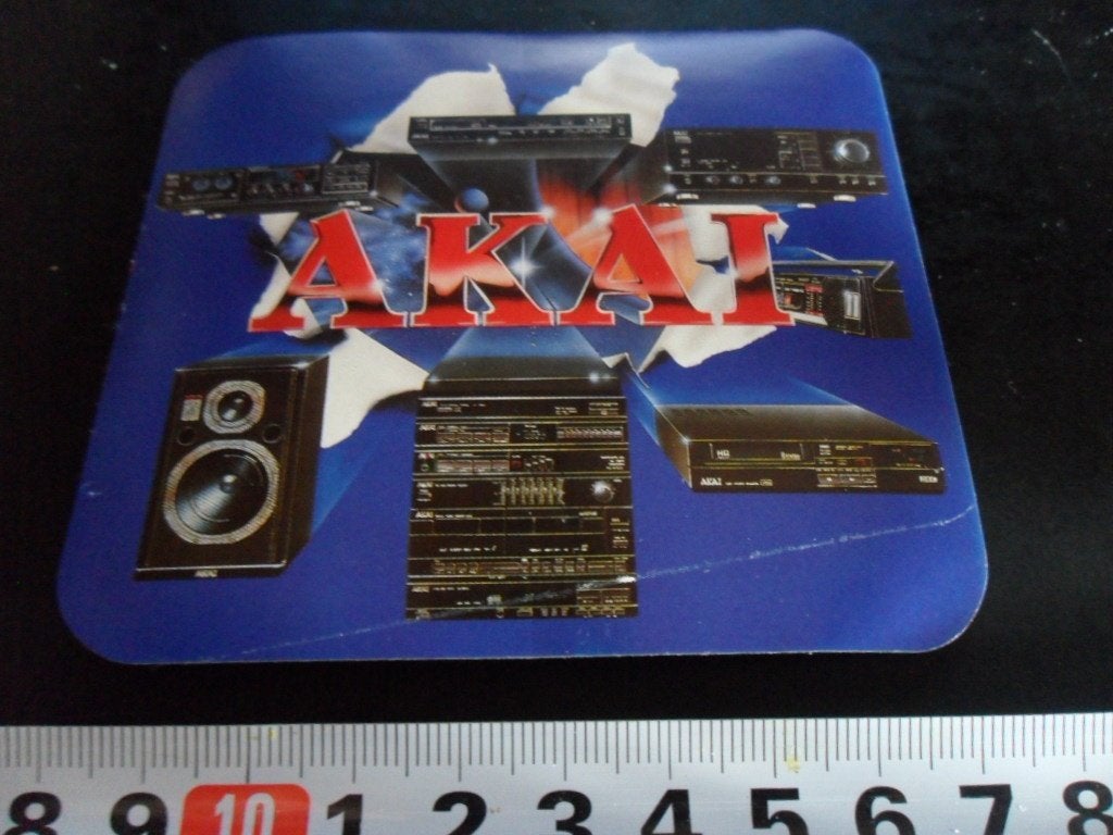 sticker AKAI *, Ophalen, Zo goed als nieuw