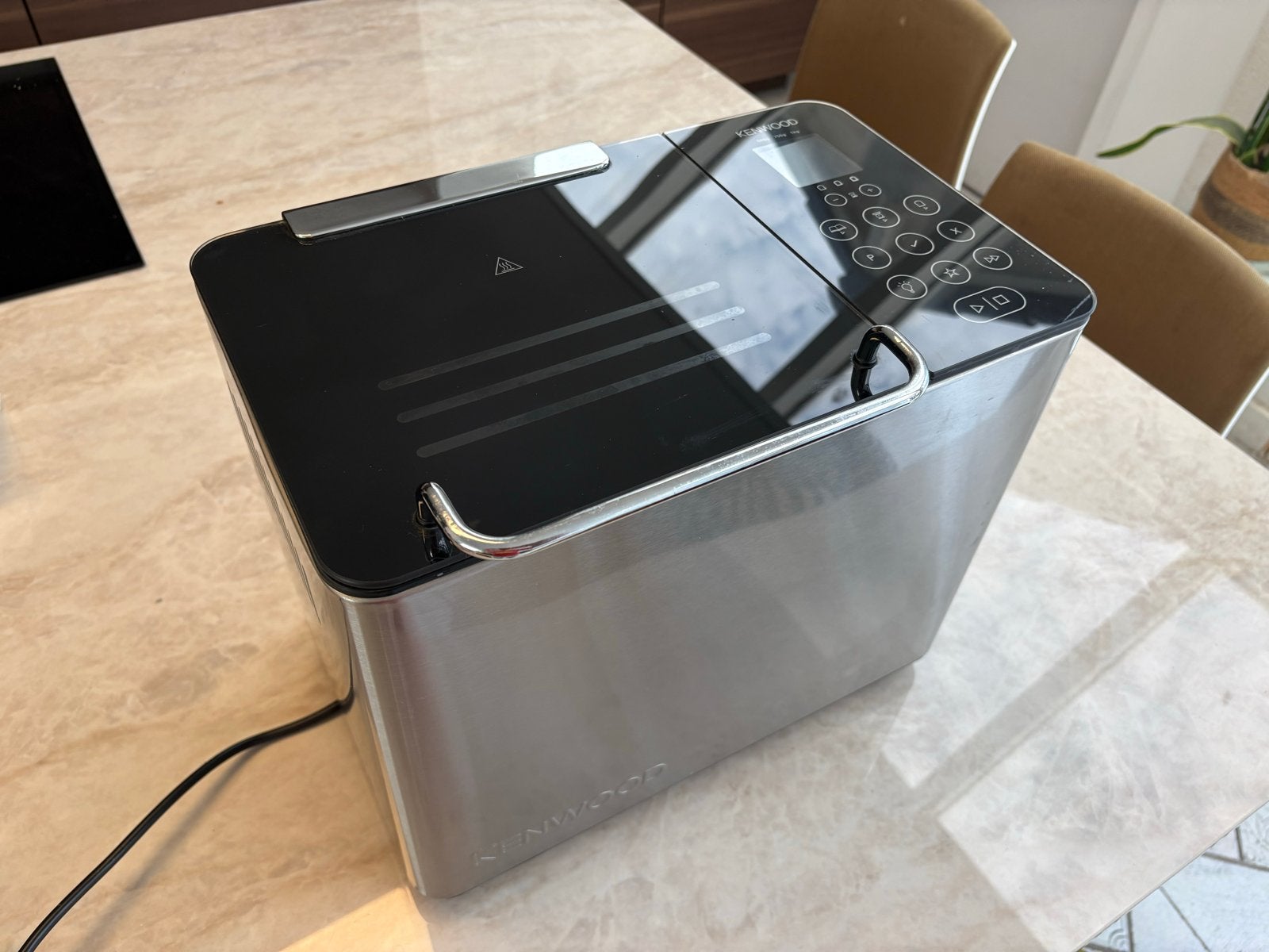 Kenwood BM450 Broodbakmachine, 800 tot 1200 gram deeg, Zo goed als nieuw, Kijkvenster, Ophalen