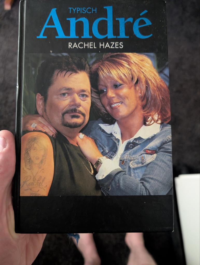 Mooie nette Andre Hazes boek van 2005, Boeken, Ophalen of Verzenden, Zo goed als nieuw