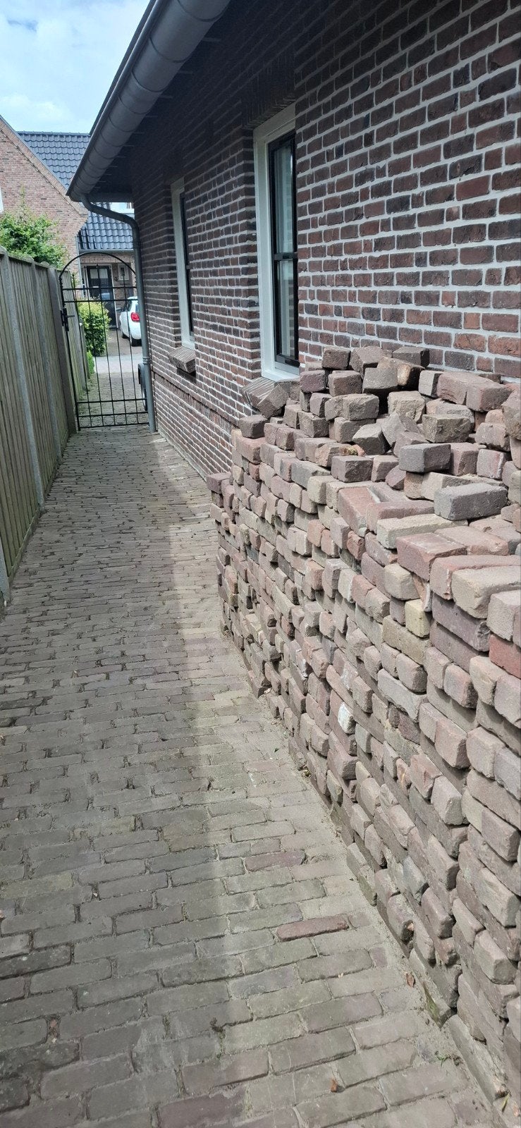Oude gebakken waaltjes 35m2, Ophalen, Gebruikt