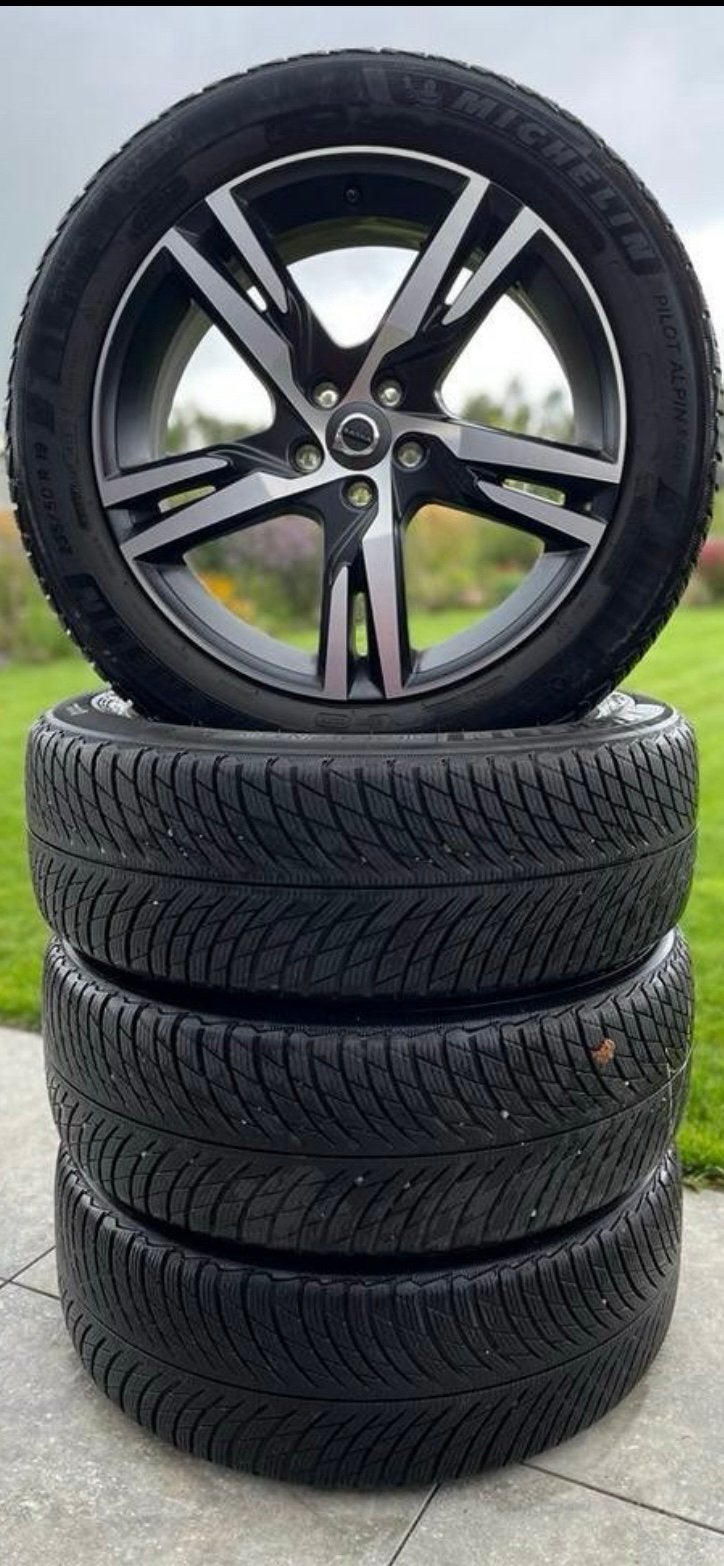 Volvo 19 inch velgen met Michelin winterbanden 235/50 R19, Gebruikt, Banden en Velgen, Winterbanden, 235 mm