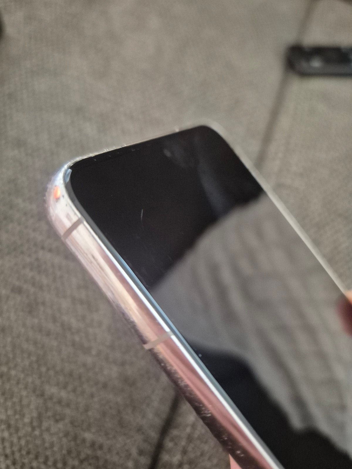 Foto 6 van Samsung Galaxy S22 128GB pink gold