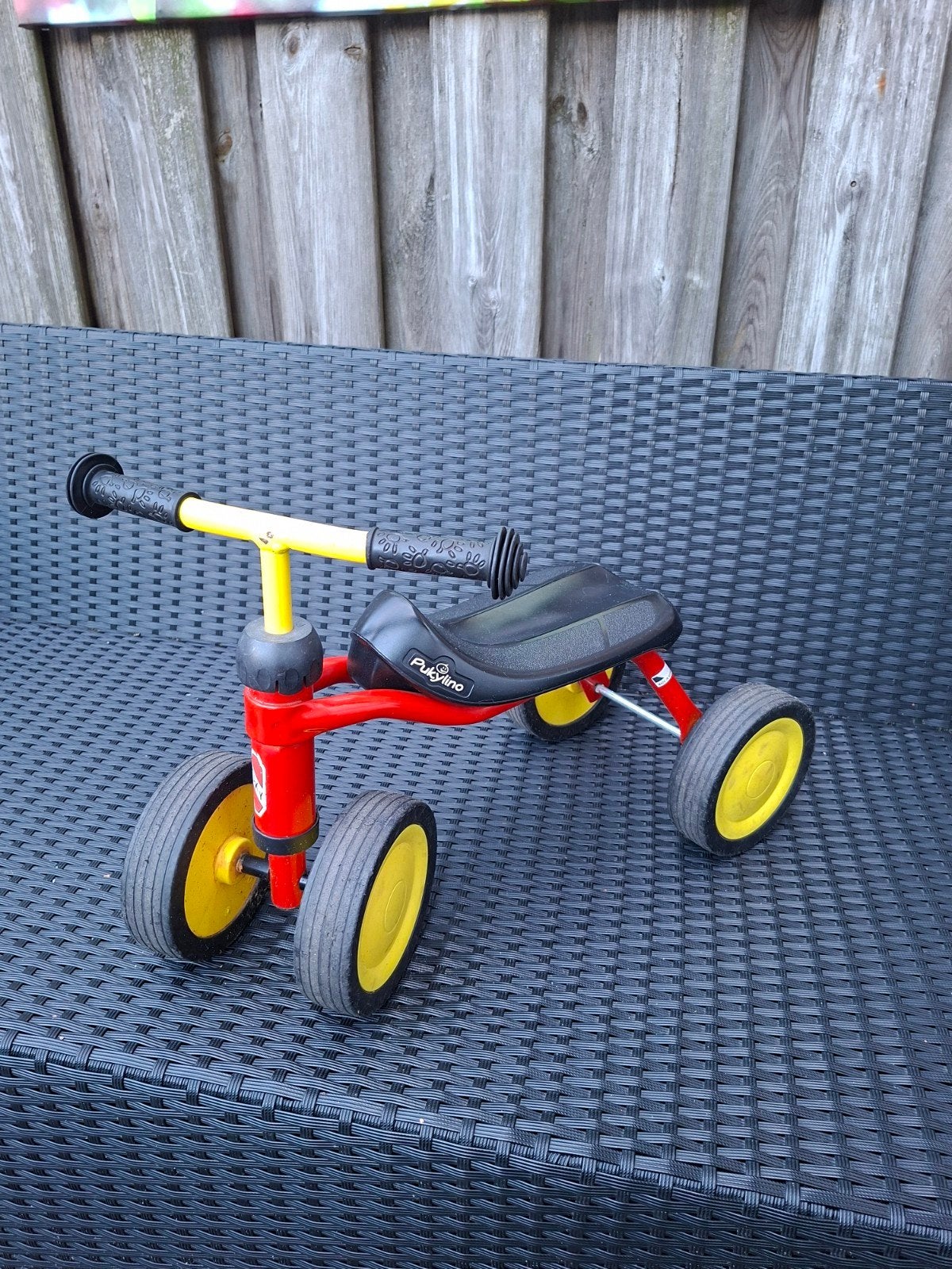 Pukylino kinderloopfietsje voor de allerkleinste, Ophalen