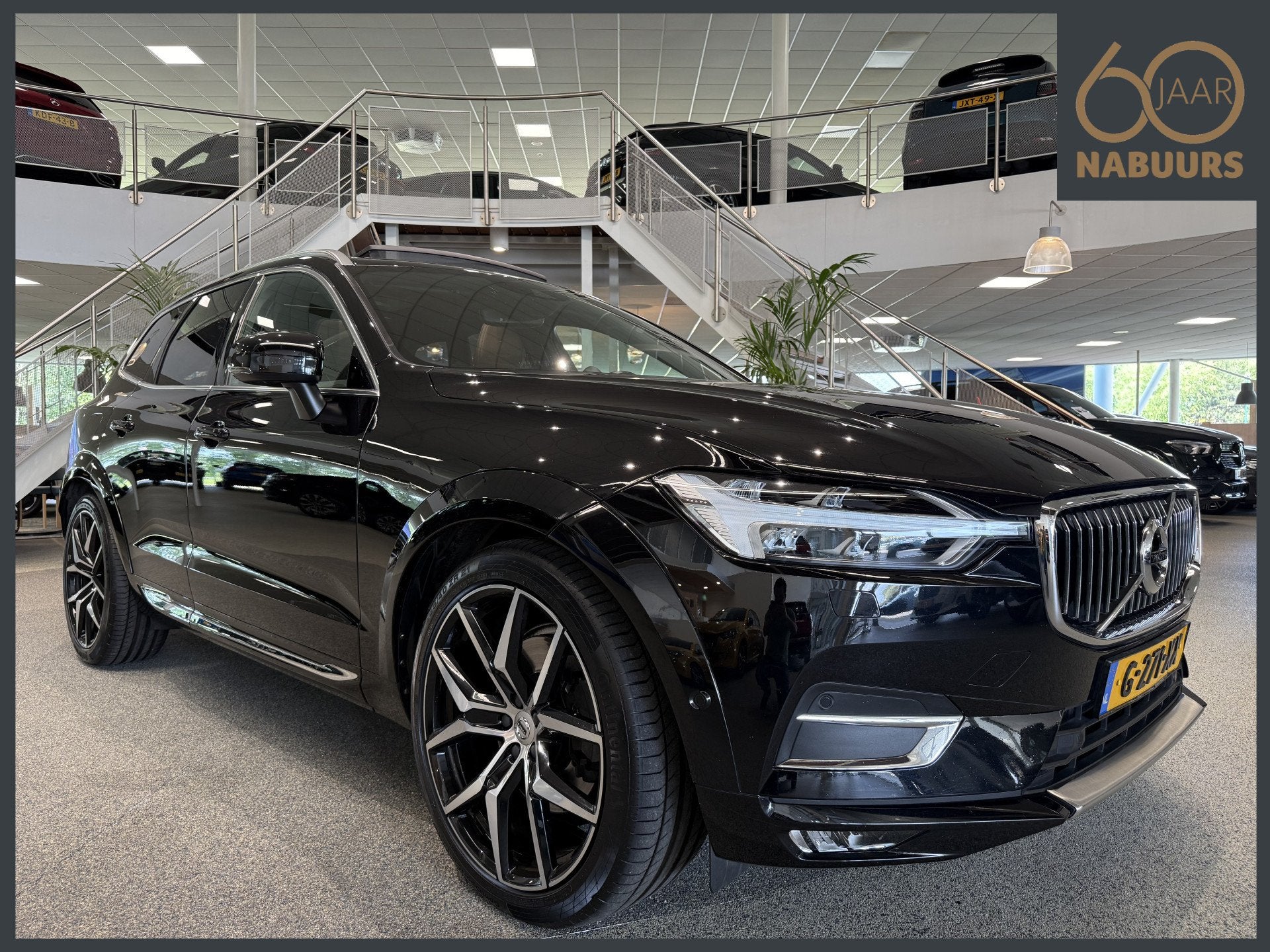 Volvo XC60 2.0 T5 AWD Inscription NL auto, Luchtvering, B&W,, Auto's, Volvo, 12 maanden, Gebruikt, 4 cilinders, Zwart