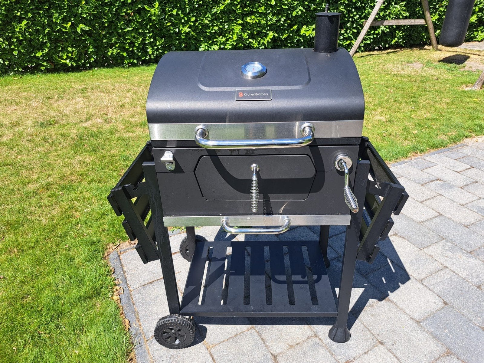 Houtskool BBQ Kitchenbrothers - Zo goed als nieuw, Tuin en Terras, Houtskoolbarbecues, Ophalen, Zo goed als nieuw, Kitchenbrothers
